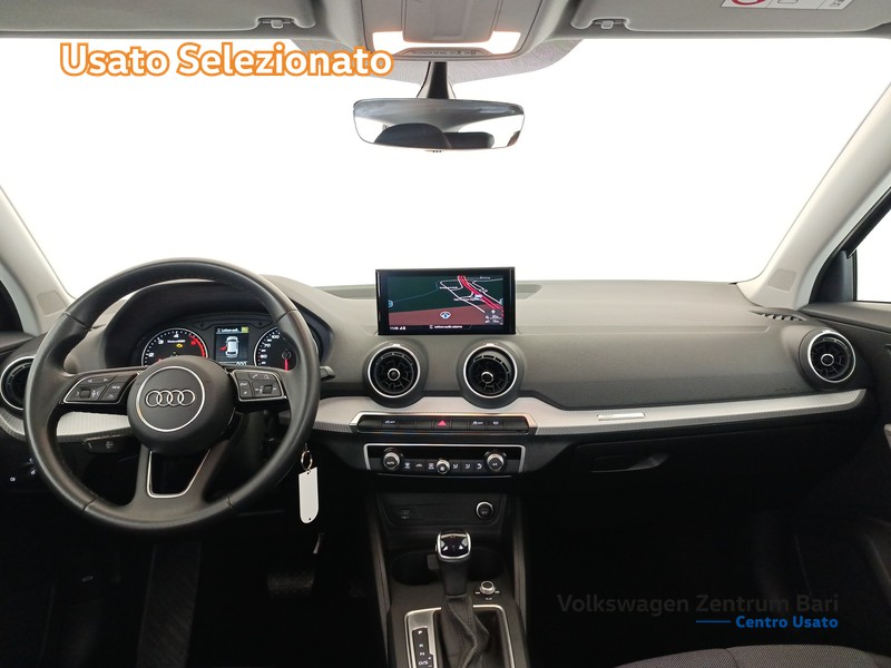 Audi Q2 35 2.0 tdi business s-tronic - 17
