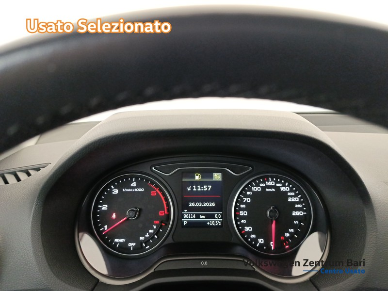 Audi Q2 35 2.0 tdi business s-tronic - 10