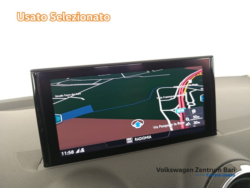 Audi Q2 35 2.0 tdi business s-tronic - 11