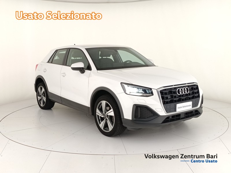 Audi Q2 30 2.0 tdi business s-tronic - 4