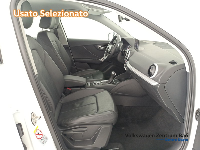 Audi Q2 30 2.0 tdi business s-tronic - 17