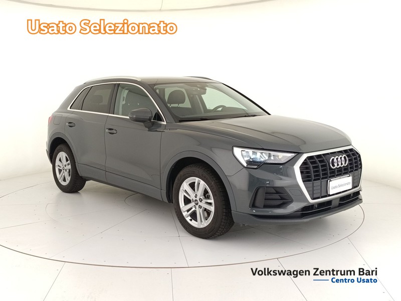 Audi Q3 35 2.0 tdi - 4