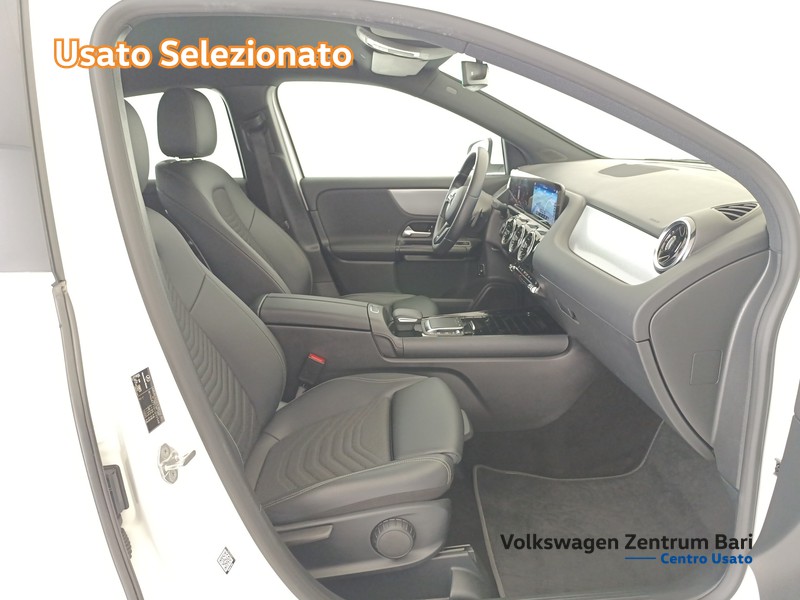 Mercedes GLA 180 d business auto - 22