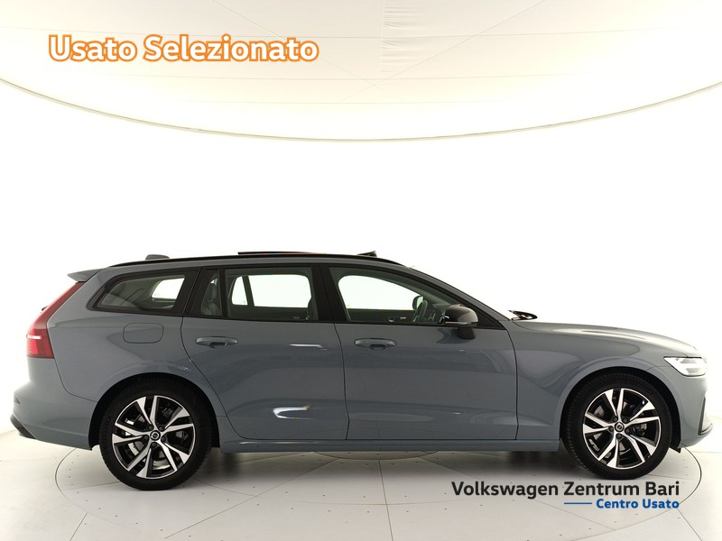 Volvo V60 2.0 b4 ultimate dark auto - 5