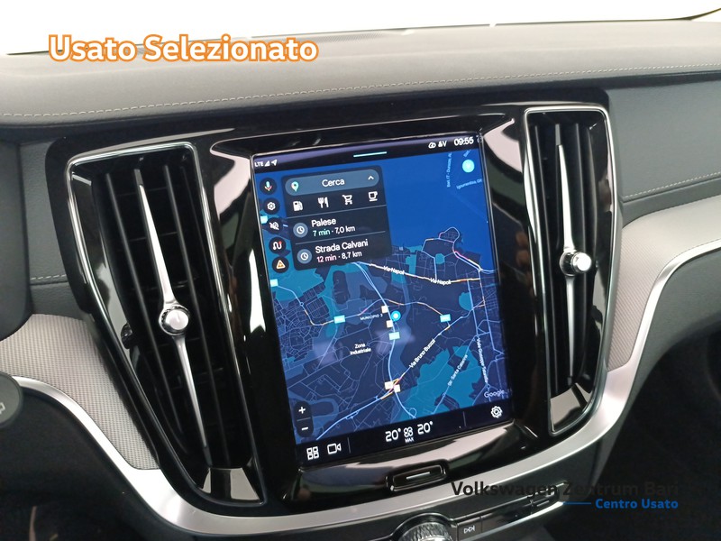 Volvo V60 2.0 b4 ultimate dark auto - 9