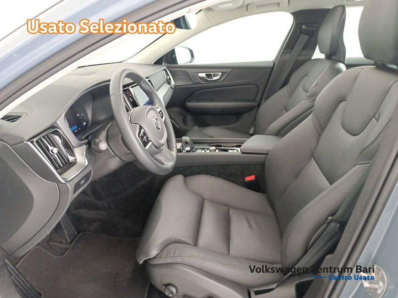 Volvo V60 2.0 b4 ultimate dark auto - 12