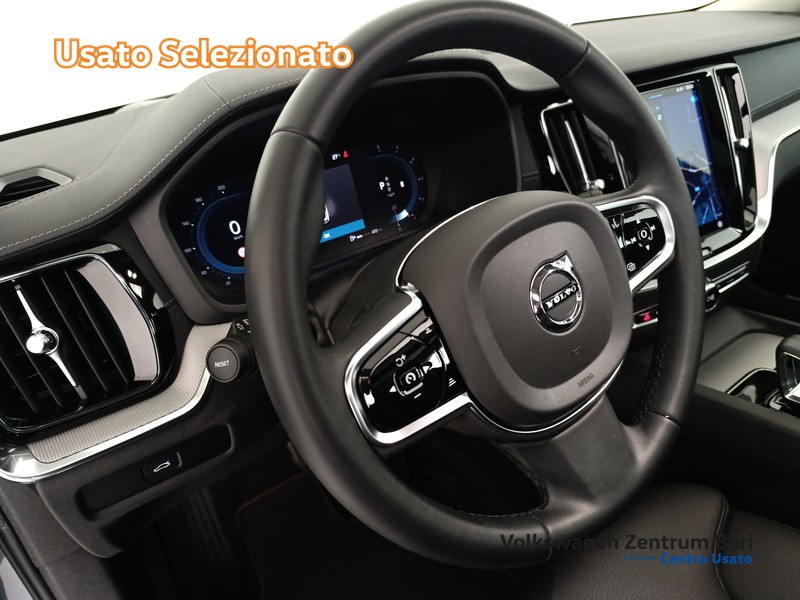 Volvo V60 2.0 b4 ultimate dark auto - 14