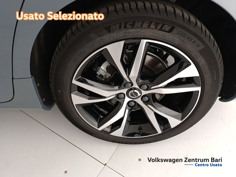 Volvo V60 2.0 b4 ultimate dark auto - 15