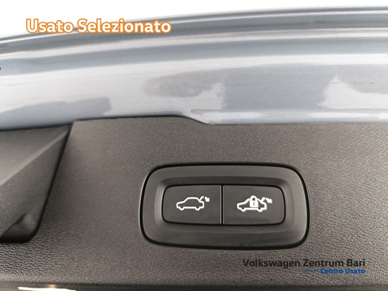 Volvo V60 2.0 b4 ultimate dark auto - 21