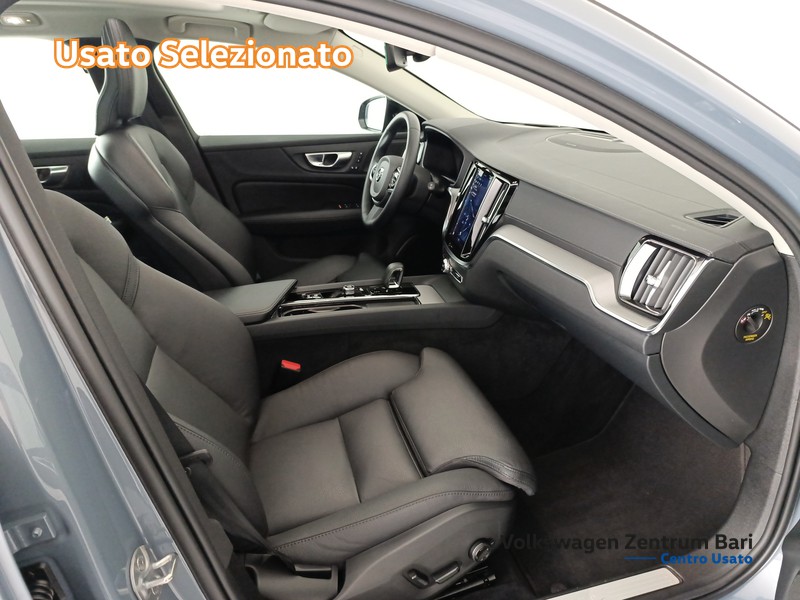Volvo V60 2.0 b4 ultimate dark auto - 23