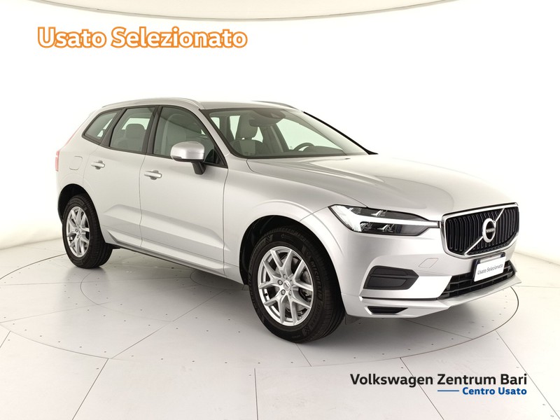 Volvo XC60 2.0 b4 momentum pro auto - 4