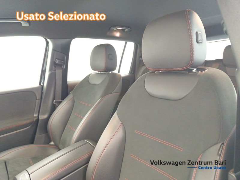 Mercedes GLB 200 d premium 4matic auto - 16