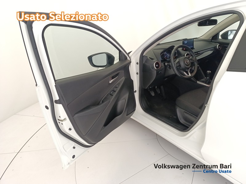 Mazda 2 1.5 homura 75cv - 11