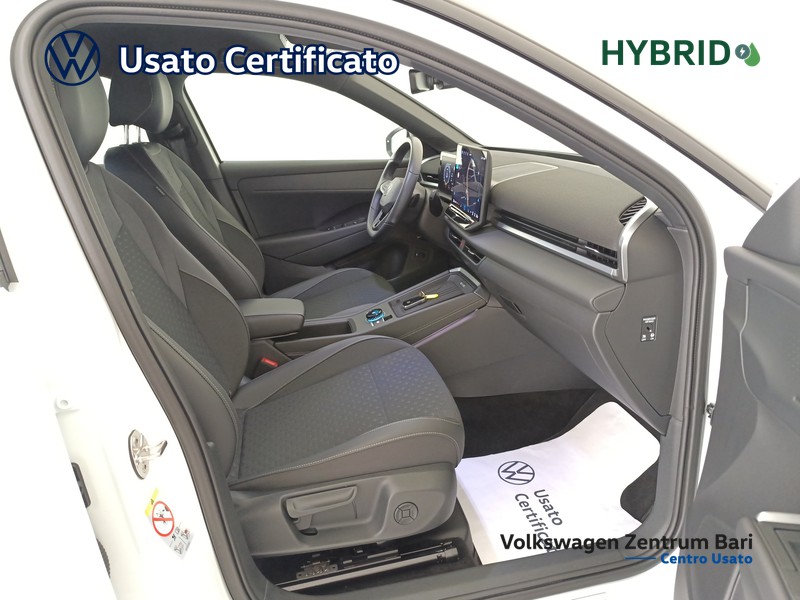Volkswagen T-Roc 1.5 etsi r-line 150cv dsg - 22