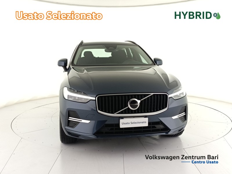 Volvo XC60 2.0 b4 momentum awd auto - 3