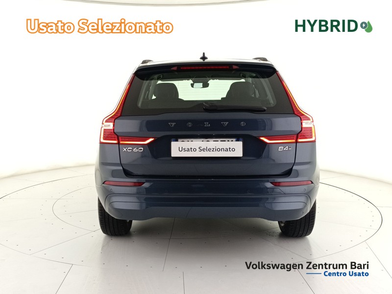 Volvo XC60 2.0 b4 momentum awd auto - 7
