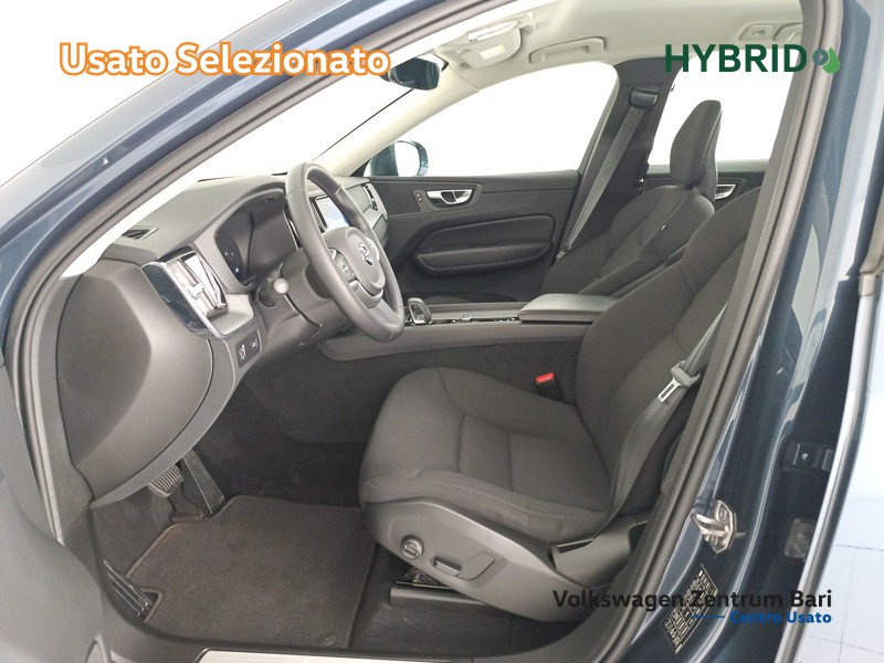 Volvo XC60 2.0 b4 momentum awd auto - 13