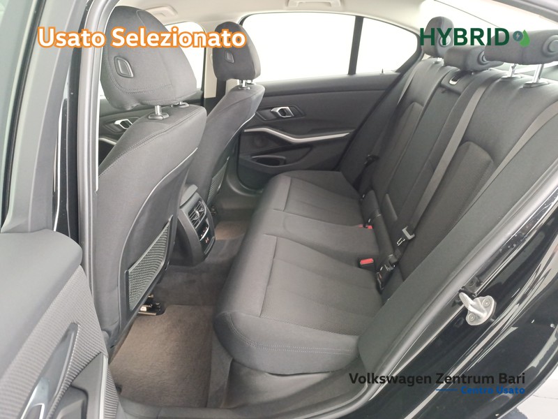 BMW Serie 3 318d mhev 48v business advantage auto - 15