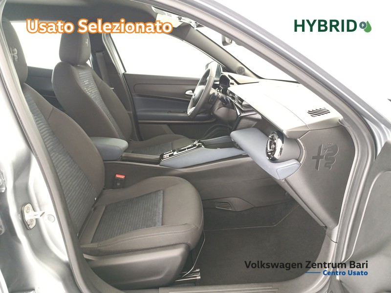 Alfa Romeo Junior 1.2 ibrida 145cv edct6 - 19