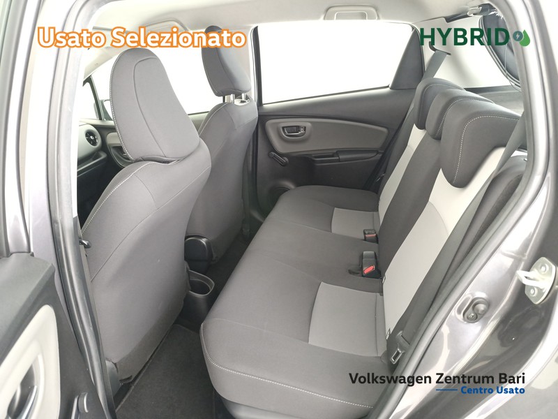 Toyota Yaris 5p 1.5h business - 17