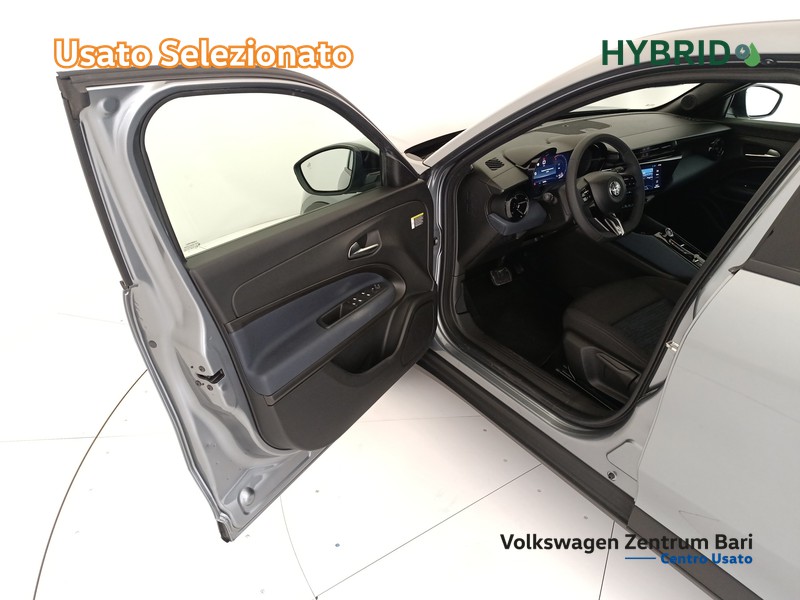 Alfa Romeo Junior 1.2 ibrida 145cv edct6 - 12