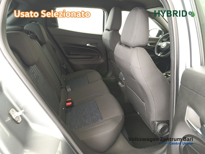 Alfa Romeo Junior 1.2 ibrida 145cv edct6 - 18