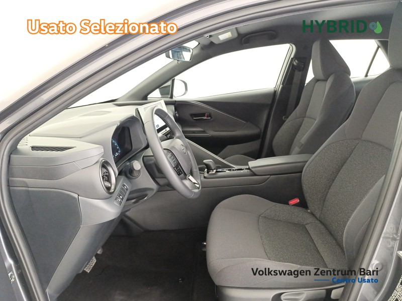 Toyota C-HR 1.8 hev active fwd e-cvt - 13