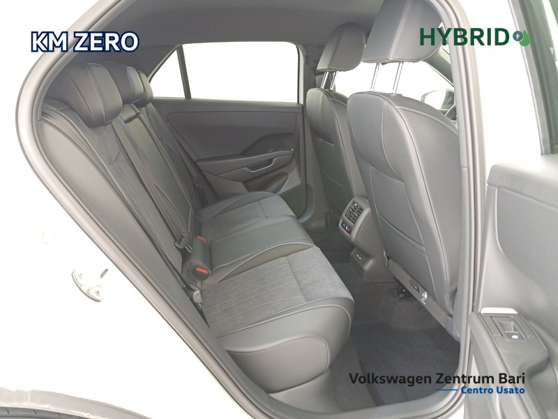 Volkswagen T-Roc 1.5 etsi style 150cv dsg - 20