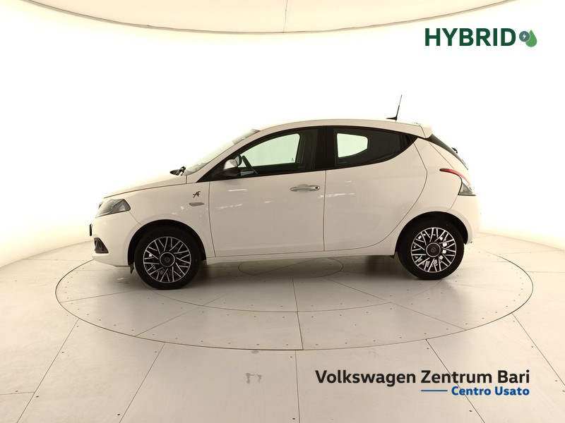 Lancia Ypsilon 1.0 firefly hybrid gold s&s 70cv - 9