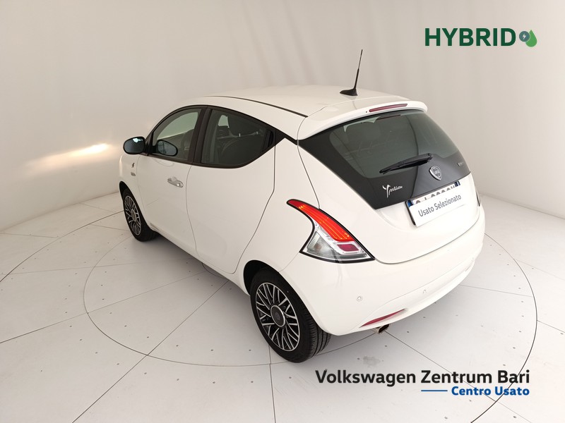 Lancia Ypsilon 1.0 firefly hybrid gold s&s 70cv - 17