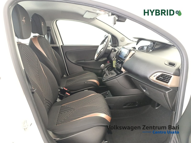 Lancia Ypsilon 1.0 firefly hybrid gold s&s 70cv - 23