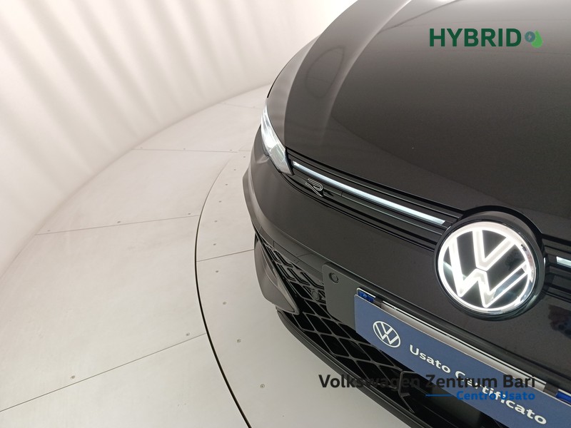 Volkswagen Golf 1.5 etsi r-line 150cv dsg - 23