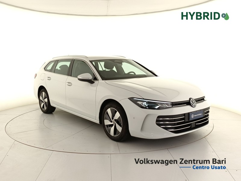Volkswagen Passat 1.5 tsi ehybrid business 204cv dsg - 4