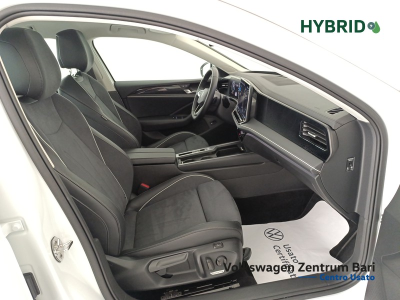 Volkswagen Passat 1.5 tsi ehybrid business 204cv dsg - 23