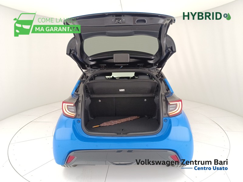 Toyota Yaris 1.5h 130 premiere - 19