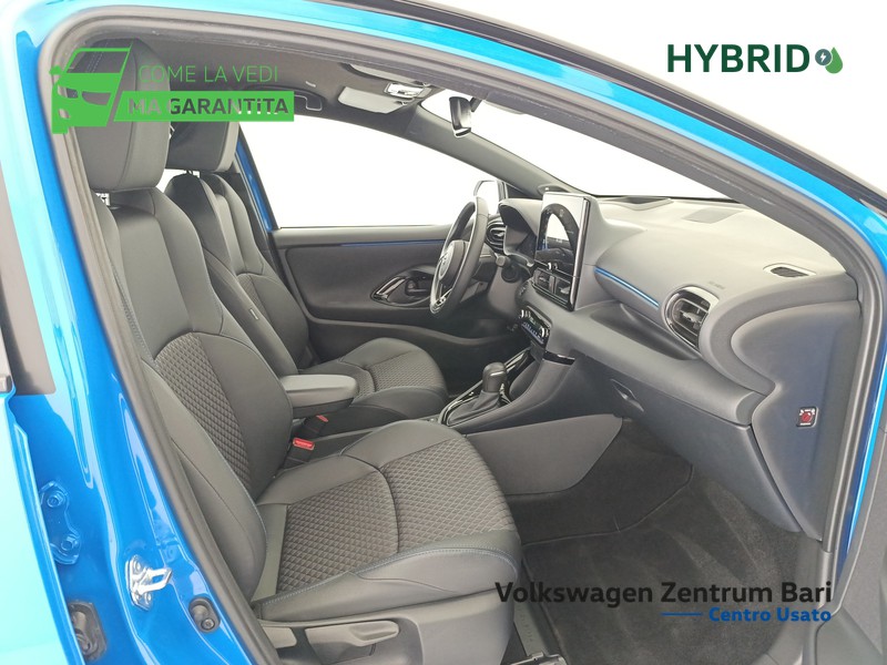 Toyota Yaris 1.5h 130 premiere - 21