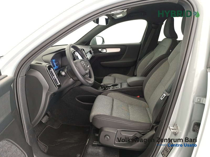 Volvo XC40 2.0 b3 core auto - 12
