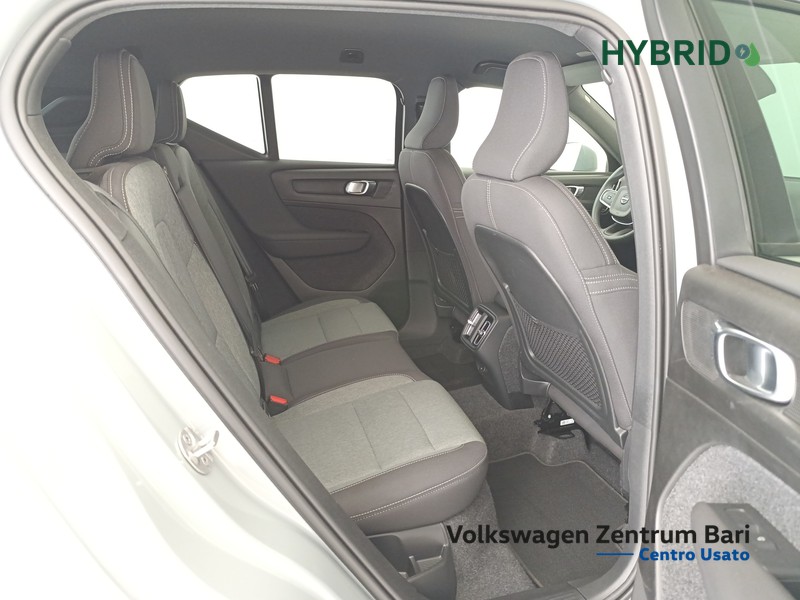 Volvo XC40 2.0 b3 core auto - 18