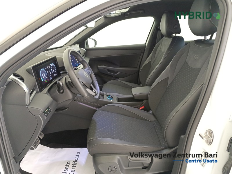 Volkswagen T-Roc 1.5 etsi r-line 150cv dsg - 14