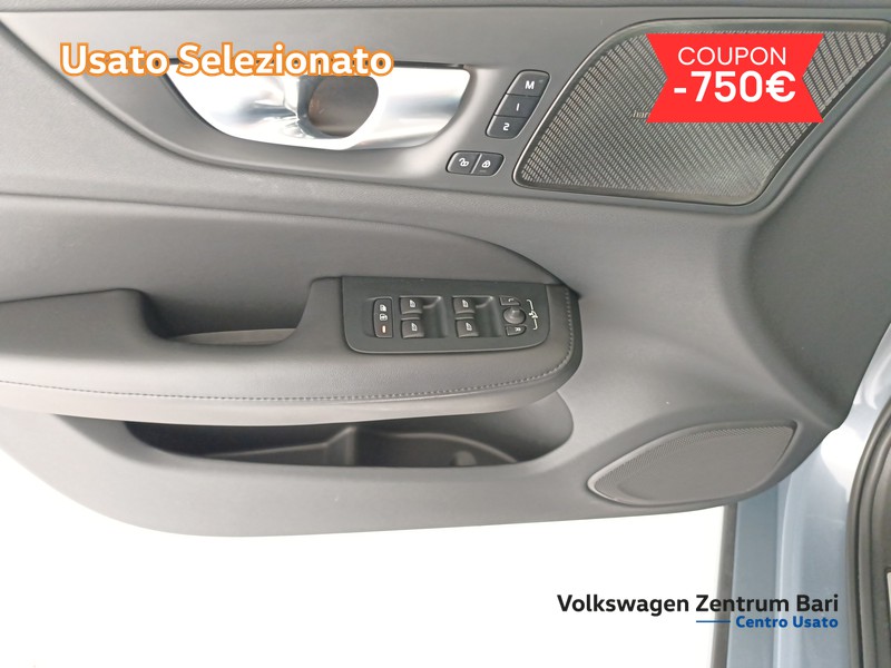 Volvo V60 2.0 b4 ultimate dark auto - 11