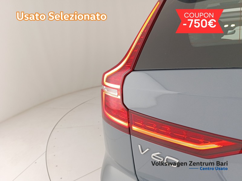 Volvo V60 2.0 b4 ultimate dark auto - 18