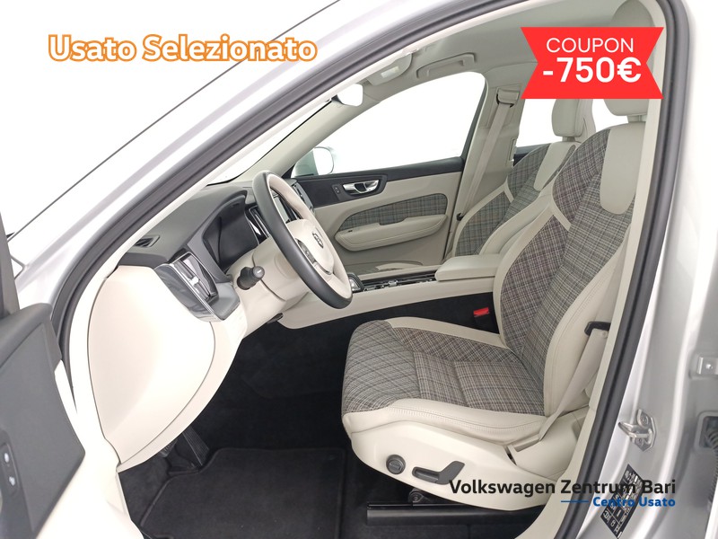 Volvo XC60 2.0 b4 momentum pro auto - 12