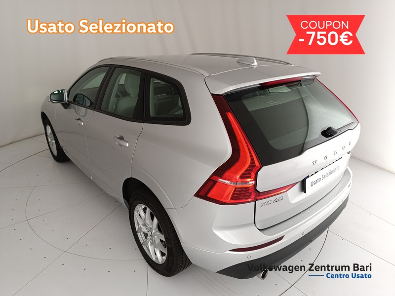 Volvo XC60 2.0 b4 momentum pro auto - 15