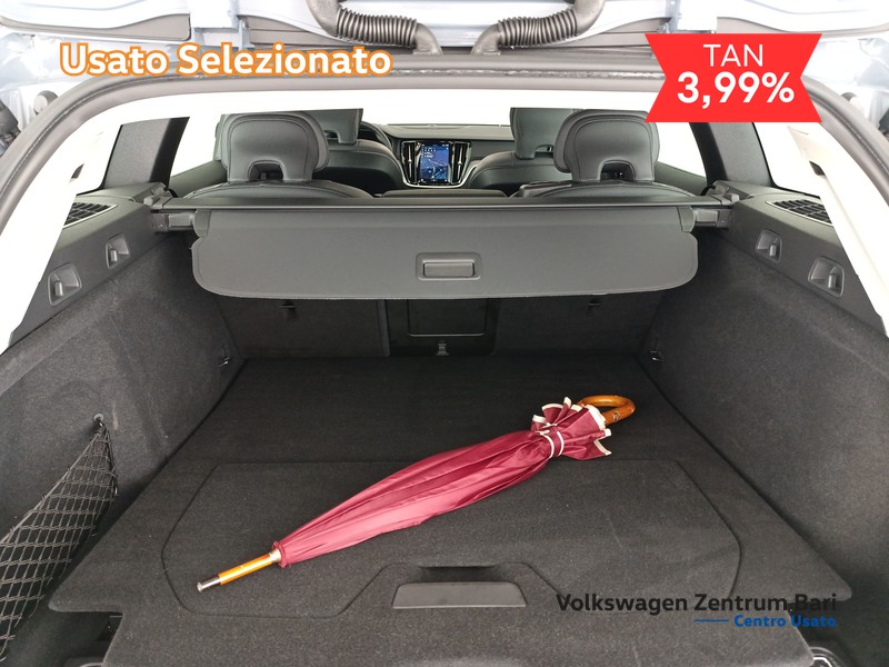Volvo V60 2.0 b4 ultimate dark auto - 20
