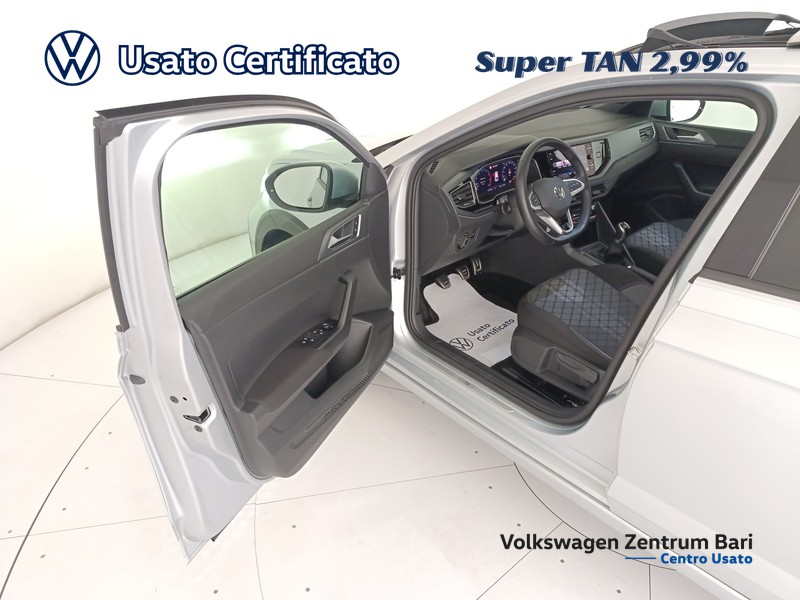 Volkswagen Taigo 1.0 tsi r-line 115cv - 12