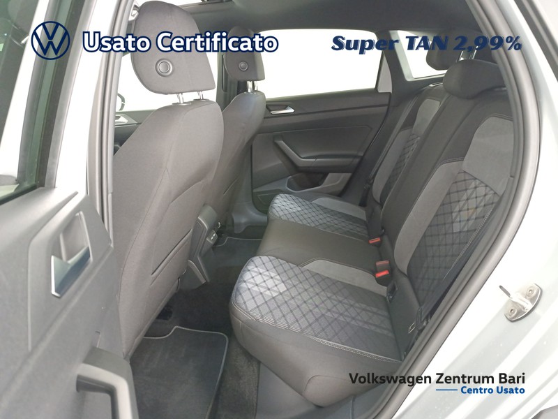 Volkswagen Taigo 1.0 tsi r-line 115cv - 19