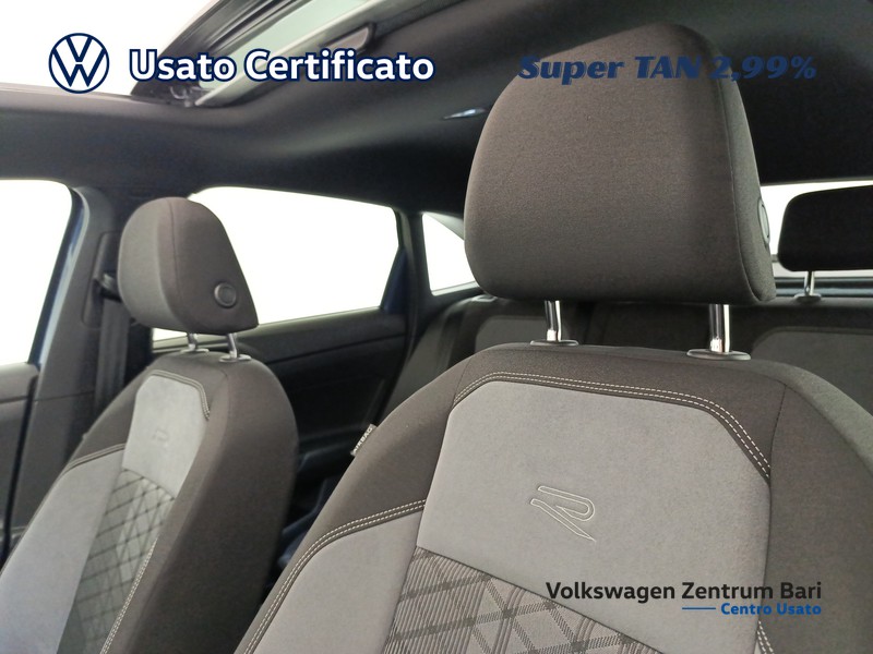 Volkswagen Taigo 1.0 tsi r-line 115cv - 13