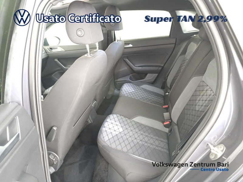 Volkswagen Taigo 1.0 tsi r-line 115cv - 19