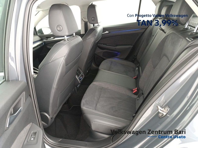 Volkswagen Golf 2.0 tdi style 150cv dsg - 17
