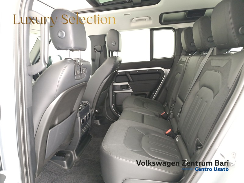 Land Rover Defender 2.0d sd4 72 yrs web edition awd 240cv 7p.ti auto - 17